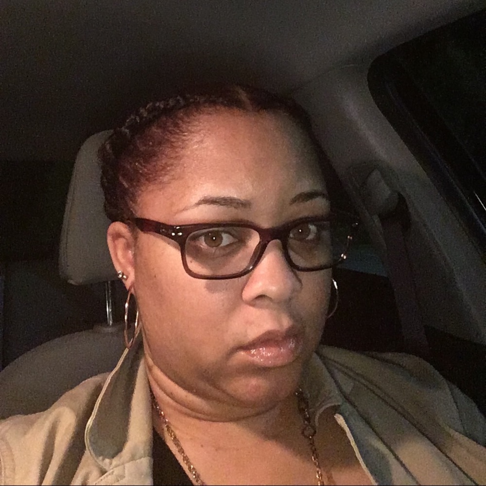 Meet your Posher, Cora